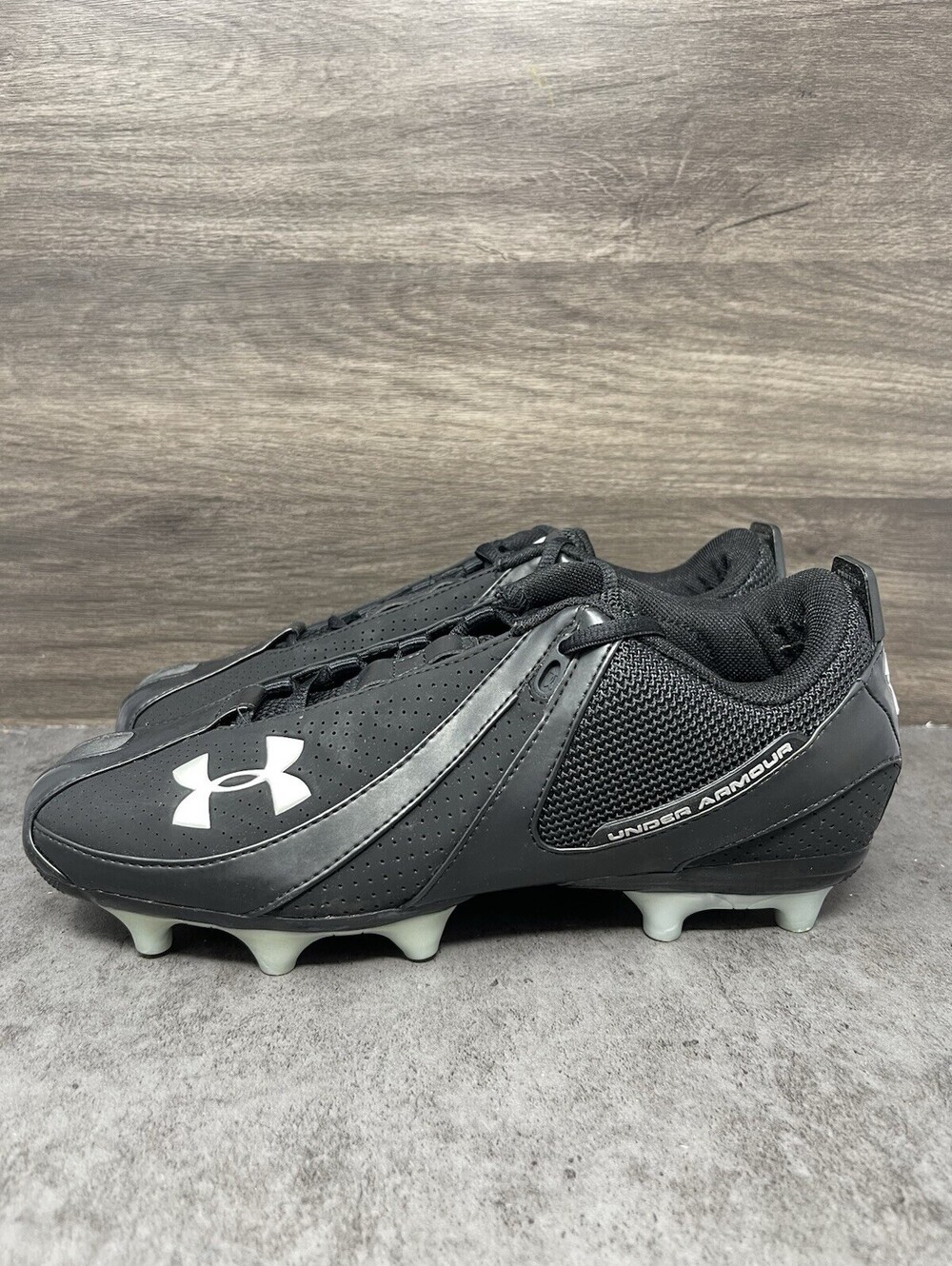 Under Armour Nitro Icon Low Football Cleats Womens Size 7 Black